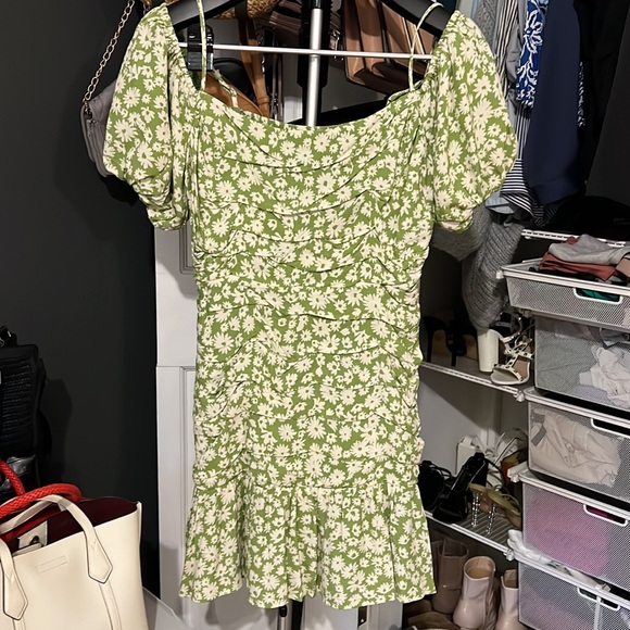 ASTR the Label Green Taupe Ditsy Floral Puffed
Sleeve Dress M - Picture 2 of 4